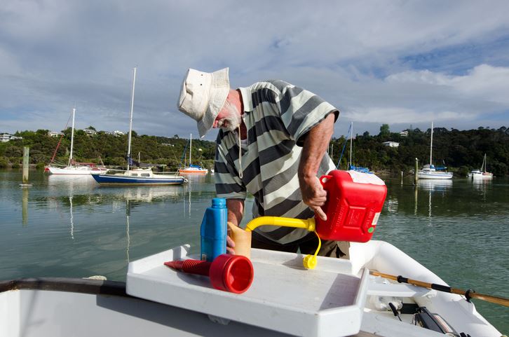 Using Fuel Stabiliser When Storing Your Boat